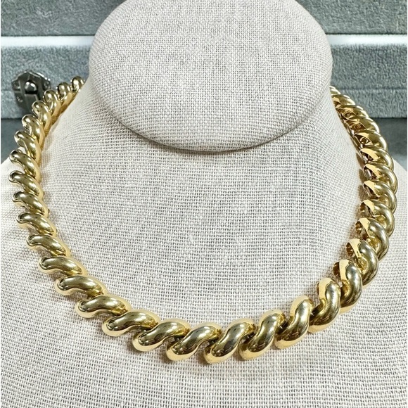 Vintage Signed Pat. 4774.743 Napier Shinny Gold Tone Collar Necklace - Picture 3 of 5